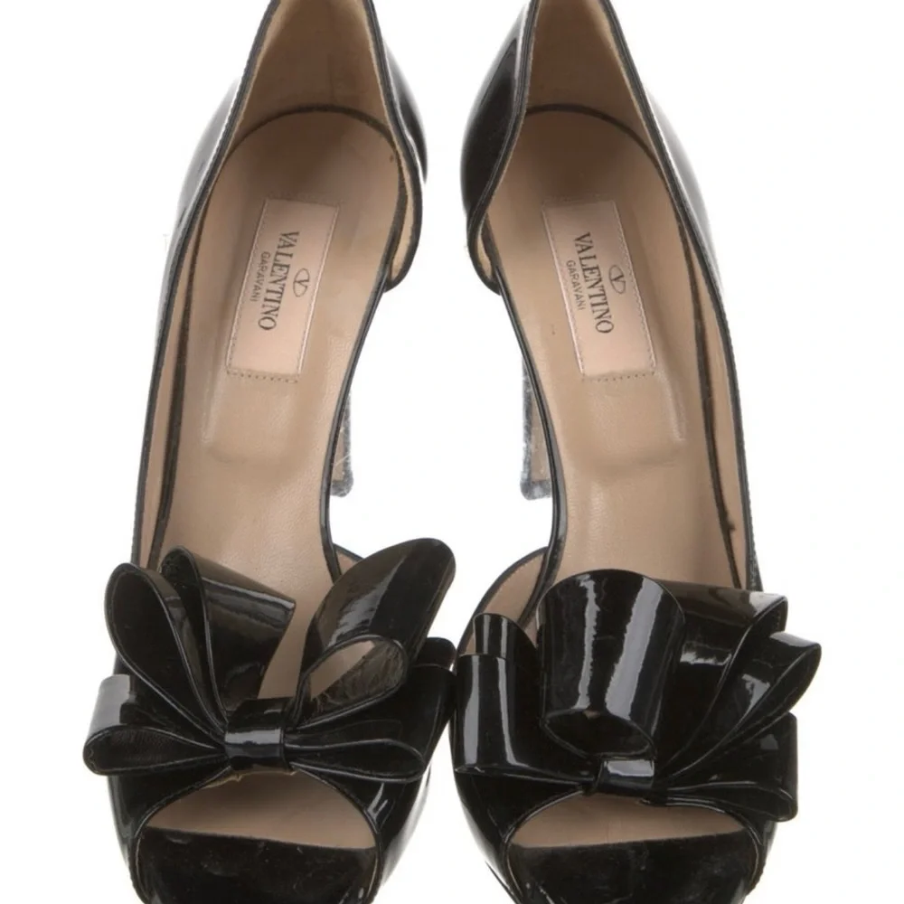 Valentino Glossy Black Heels with Bow